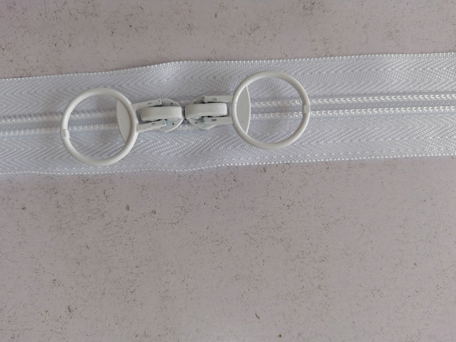 Circular zipper