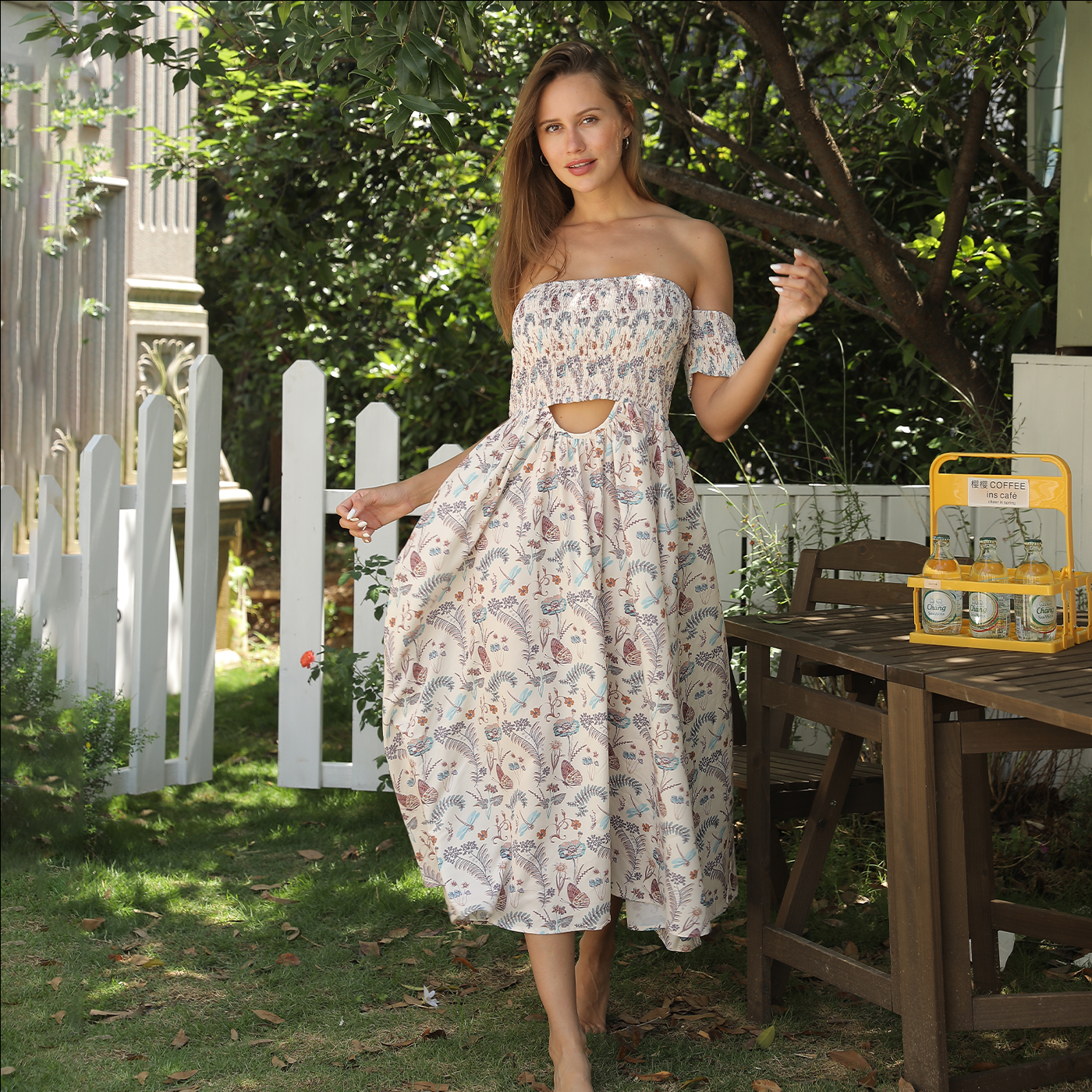 Off-Shoulder Floral Dress for Women. Size Information: size：M ,L,XL,XXL Note： 1. Asian sizes are 1 to 2 sizes smaller than European and American people. Choose the larger size if your size between two sizes. Please allow 2-3cm differences due to manual me