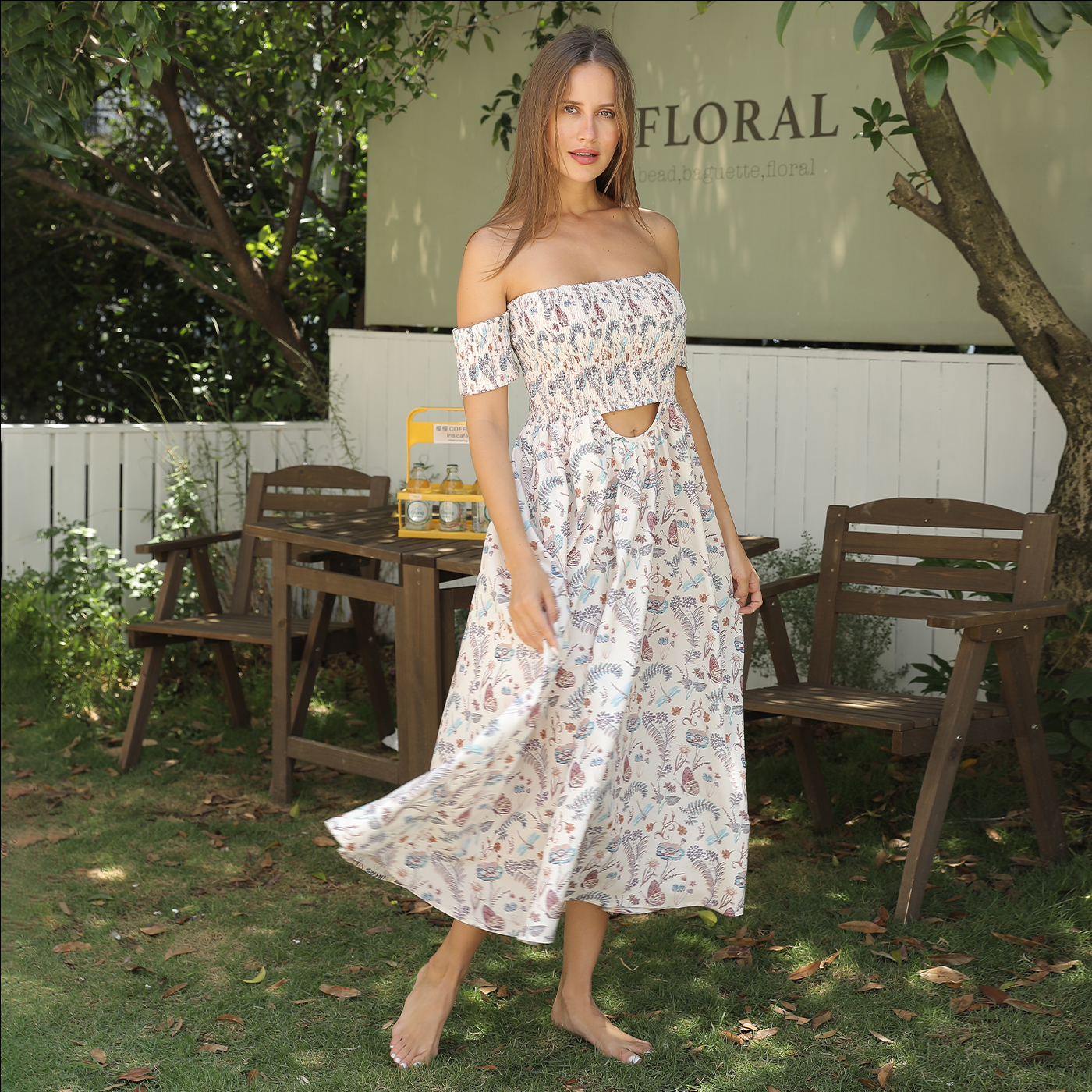 Off-Shoulder Floral Dress for Women. Size Information: size：M ,L,XL,XXL Note： 1. Asian sizes are 1 to 2 sizes smaller than European and American people. Choose the larger size if your size between two sizes. Please allow 2-3cm differences due to manual me