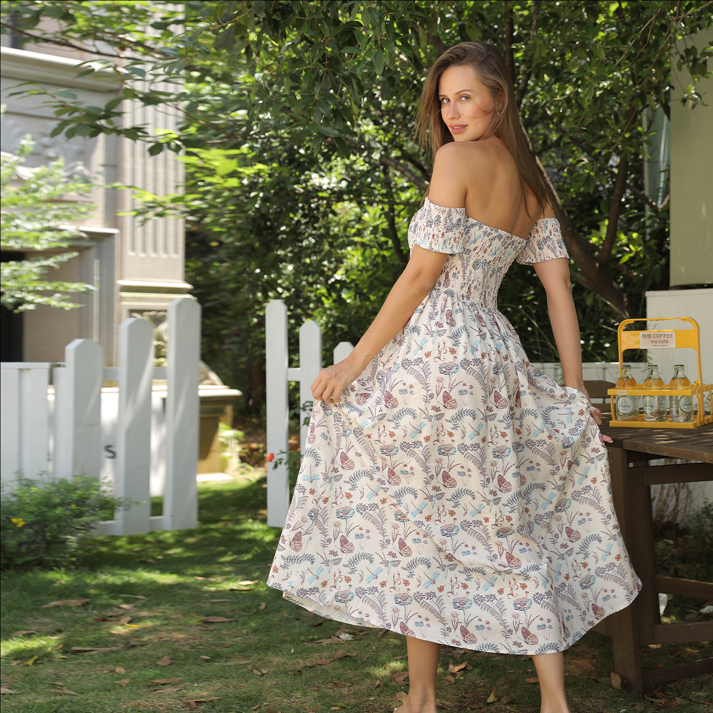 Off-Shoulder Floral Dress for Women. Size Information: size：M ,L,XL,XXL Note： 1. Asian sizes are 1 to 2 sizes smaller than European and American people. Choose the larger size if your size between two sizes. Please allow 2-3cm differences due to manual me