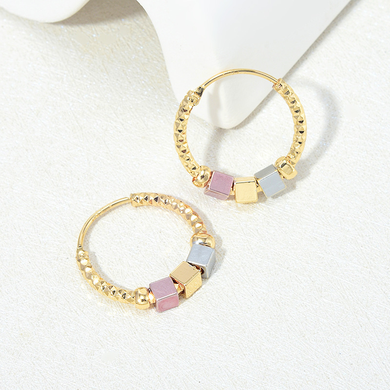 Gold contrast rosette hoop earrings. Specifications: Material: Copper Shape: geometric type Popular elements: circles, lines Packing list: Earrings *1 pair/Earrings *2 pairs. Image 1. Image 2. Image 3. Image 4. Image 5. Image 6. Image 7. Image 8. Image 9.