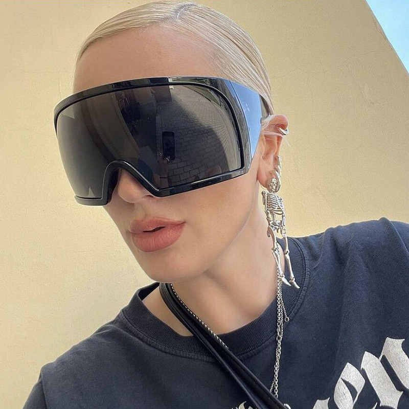 Women’s Fashion Large Rim Mask Sunglasses
