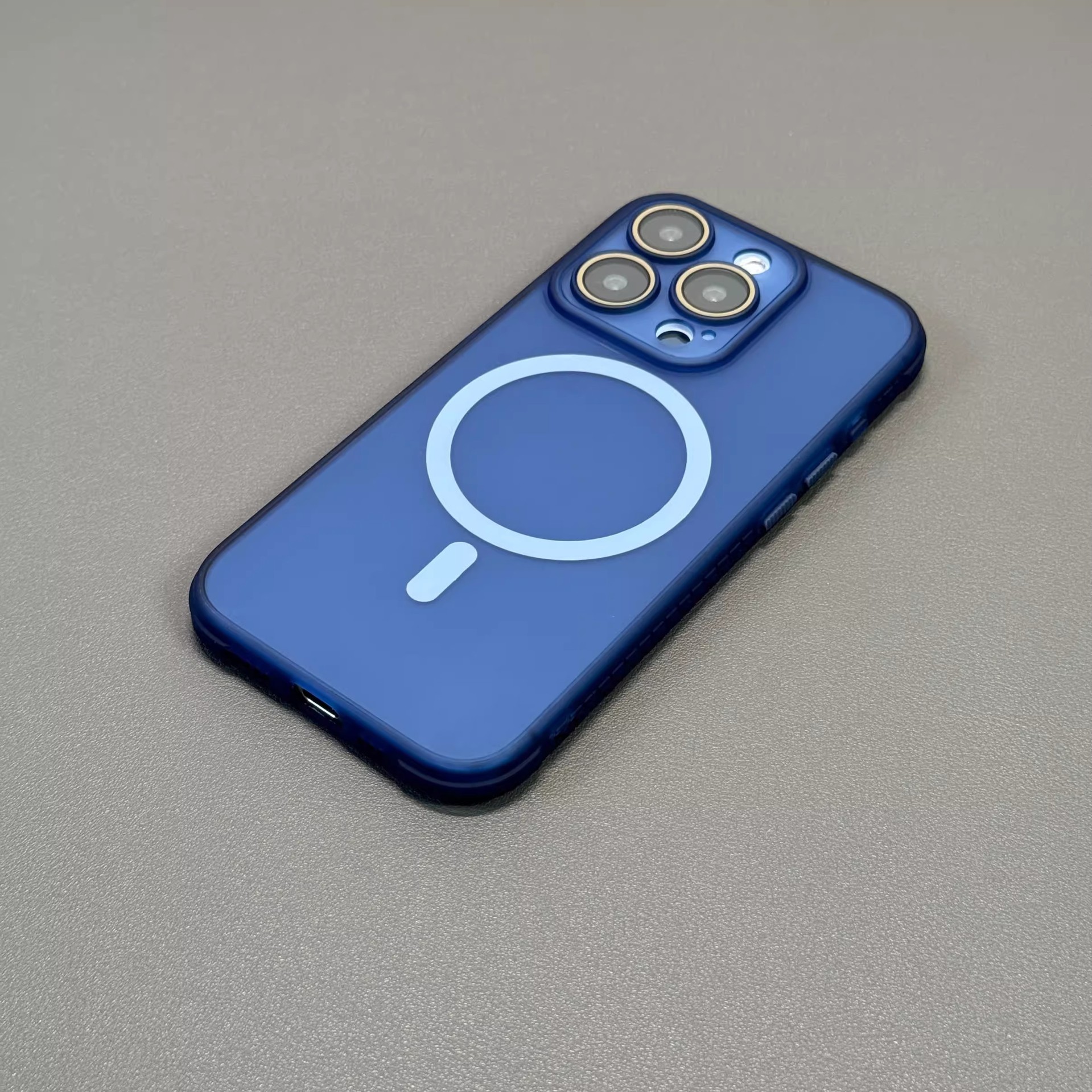 Titanium Blue Magnet