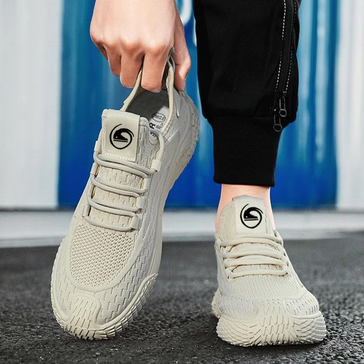 Дышащая спортивная обувь с летающей сеткой, повседневные легкие кроссовки на шнуровке для мужчин