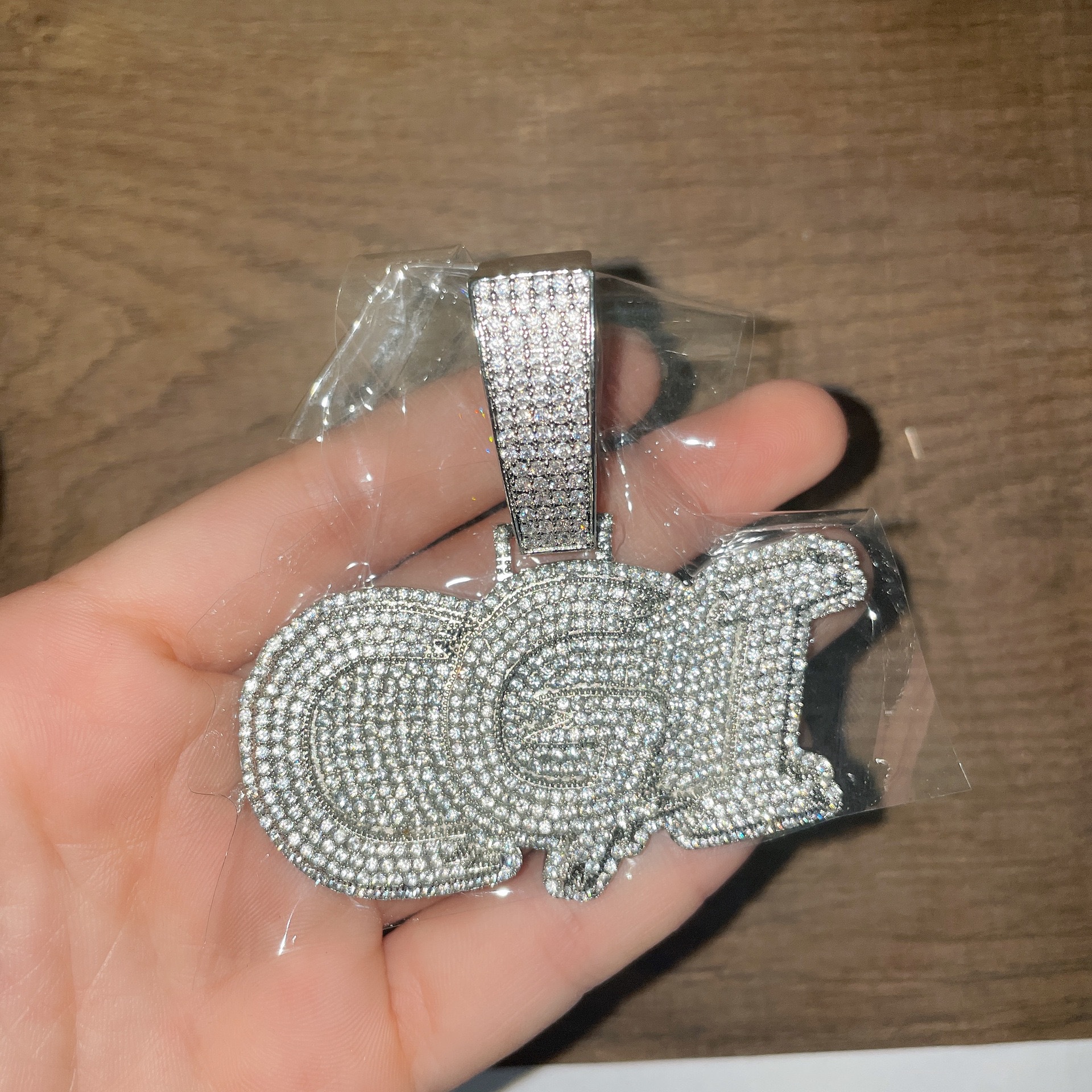 Amazon Letters Custom Full Of Diamond Micro-inlaid Pendant