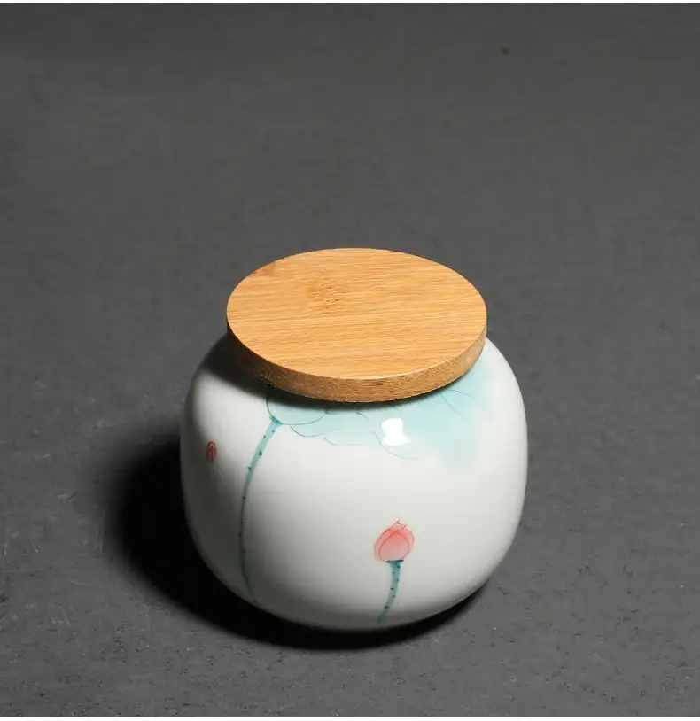 Hand Painted Lotus Small Size Sealed Tea Pot Ceramic Tea Storage