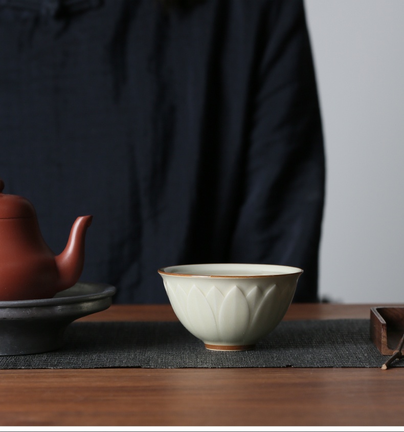 Title 7, Embossed Lotus Master Cup Kung Fu Tea Set