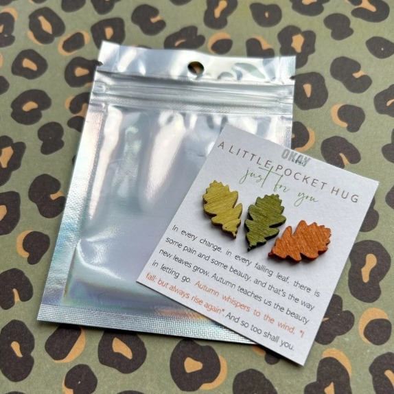 Title 5, Autumn Fallen Leaves Pocket Hug Gift