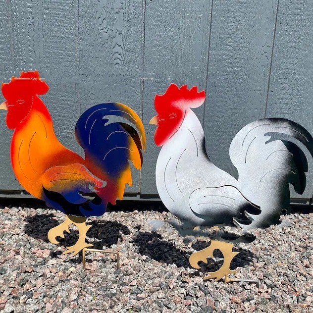 Title 4, Outdoor Metal Rooster Sand Anchor