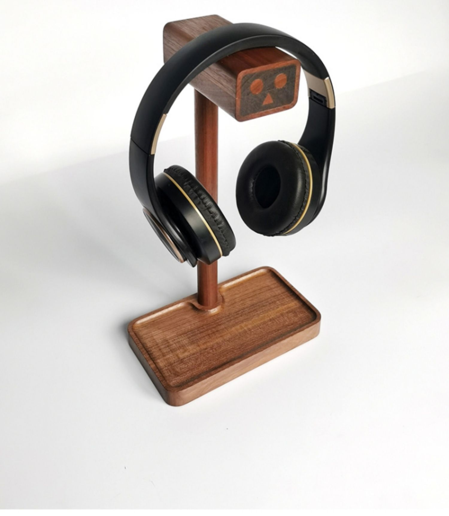 Title 9, Solid Wood Creative Black Walnut E-sports Head ...