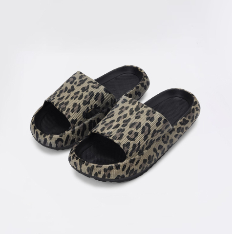 5005 Black leopard print