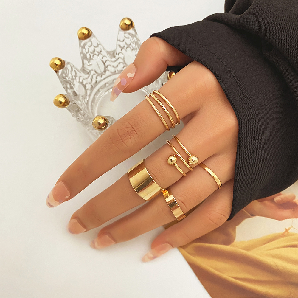 Women's Fashion Personality Hollow Ring Set