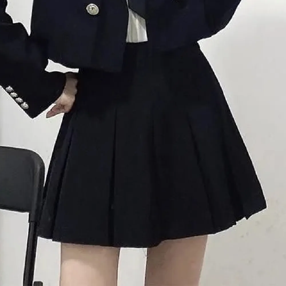 Fashion Personality Female Pleated Skirt Suit - Black Pleated Skirt