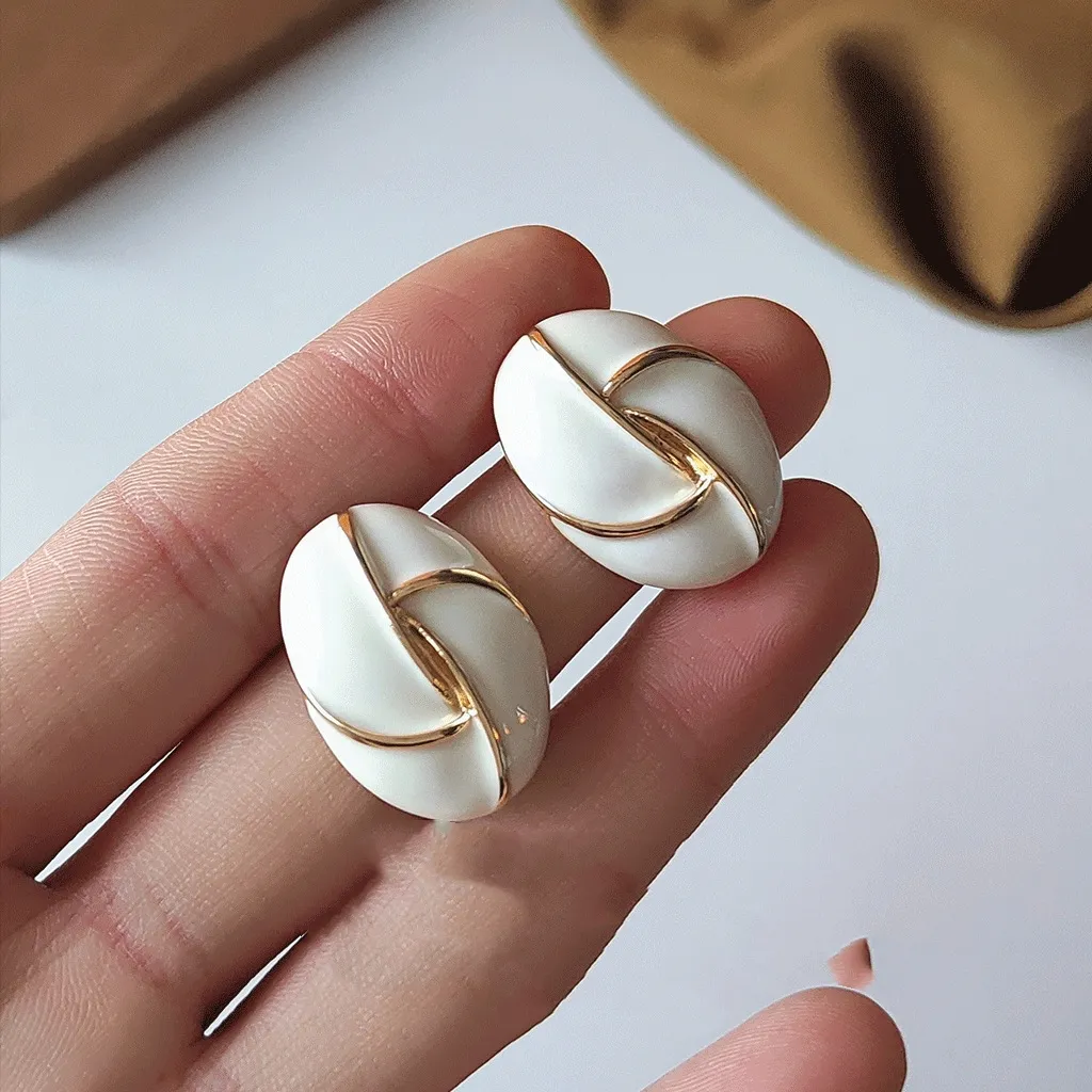 Cream 925 Silver Needle Plated 14K Drip