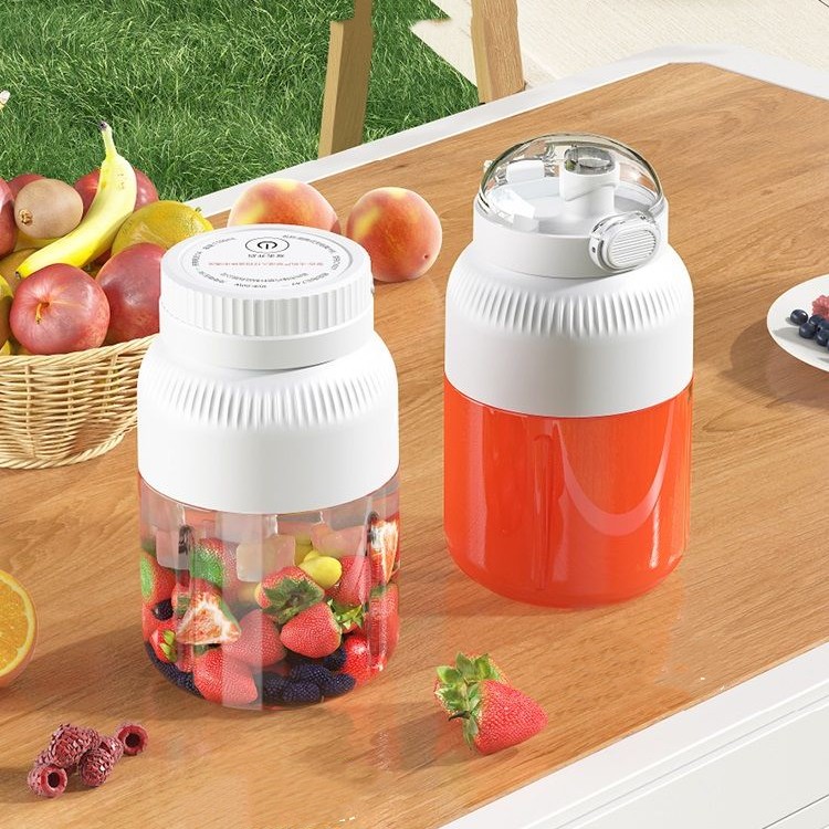 Title 4, Portable Charging Juicer With Large Capacity