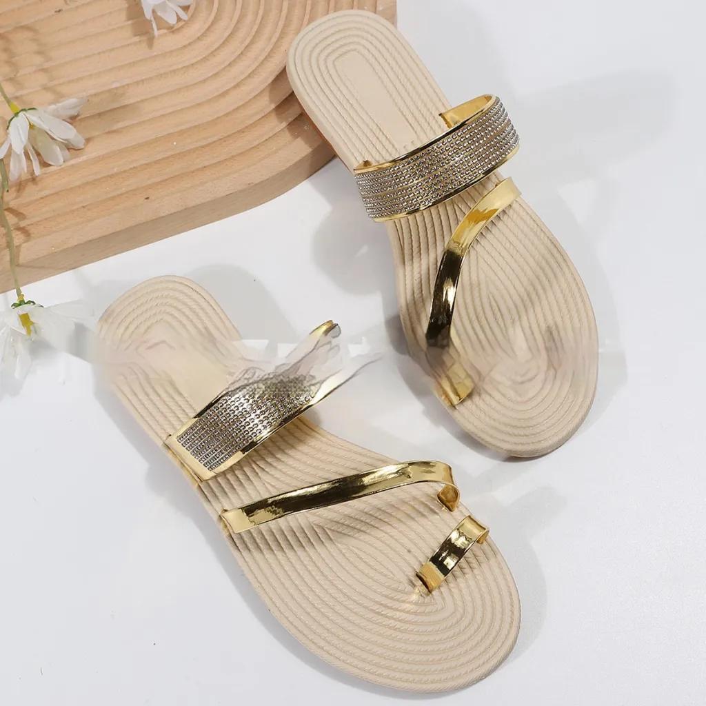 Rhinestone Heart-shaped Flip-flops Minimalist Flat - Yellow