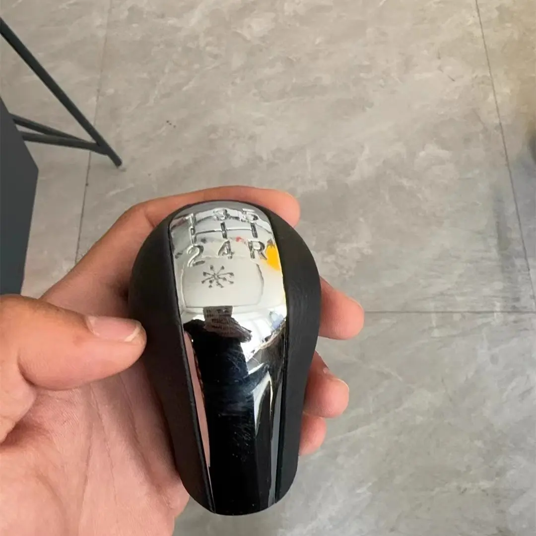 Electroplated Black Leather Gear Head Handball Speed