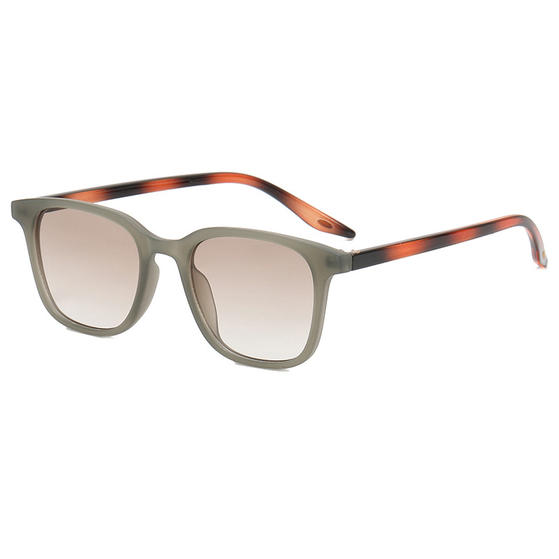 Title 7, Retro Style Light-colored Sunglasses For Women