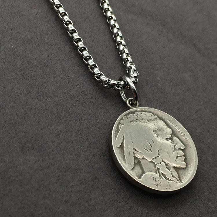 Pendant with 70cm chain