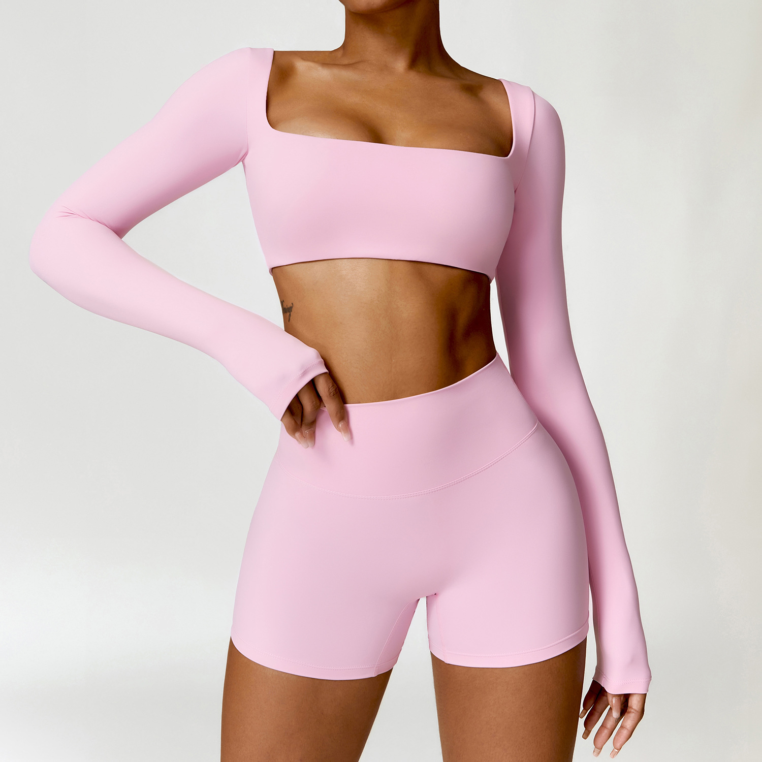 Long sleeved shorts in pink