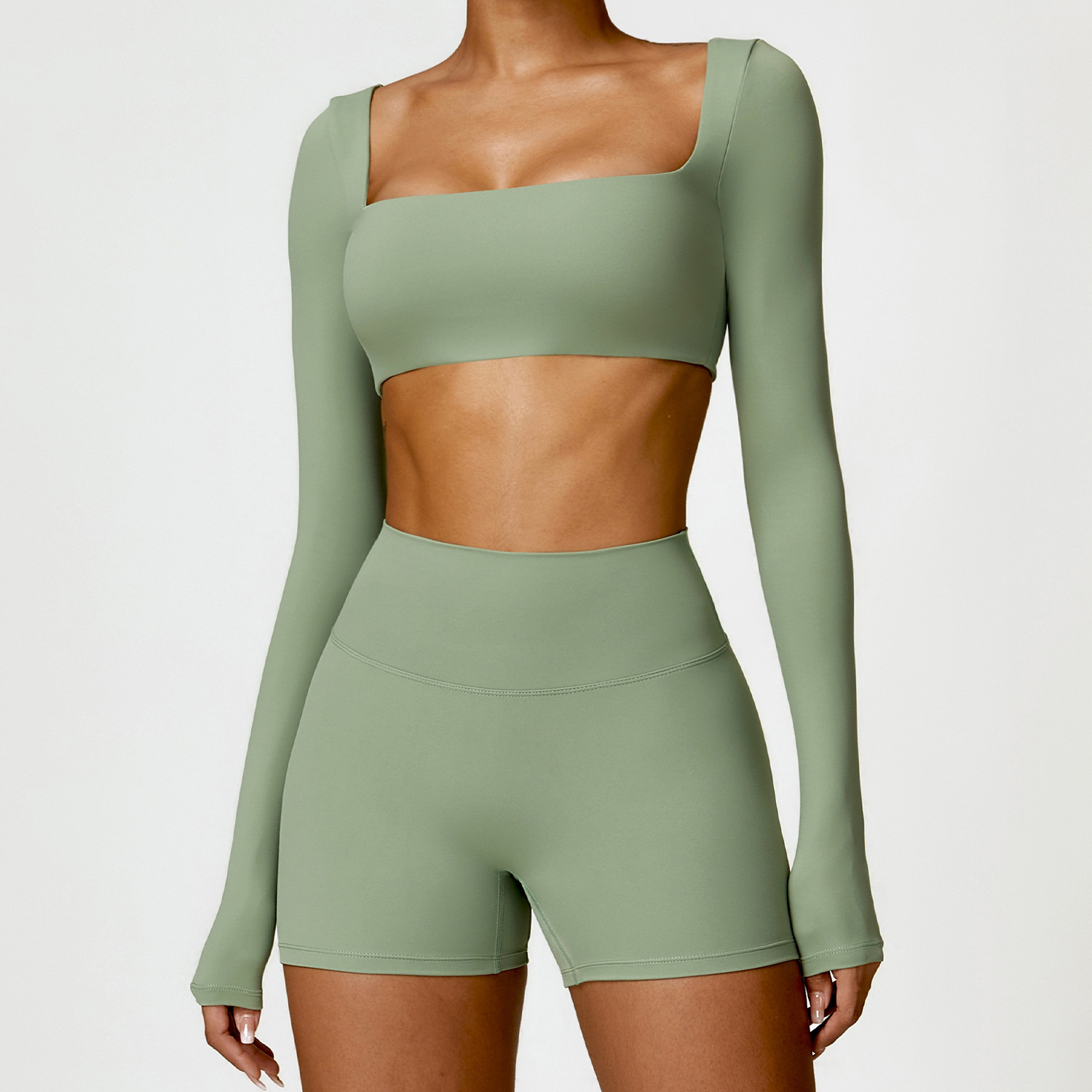 Long sleeved shorts in green