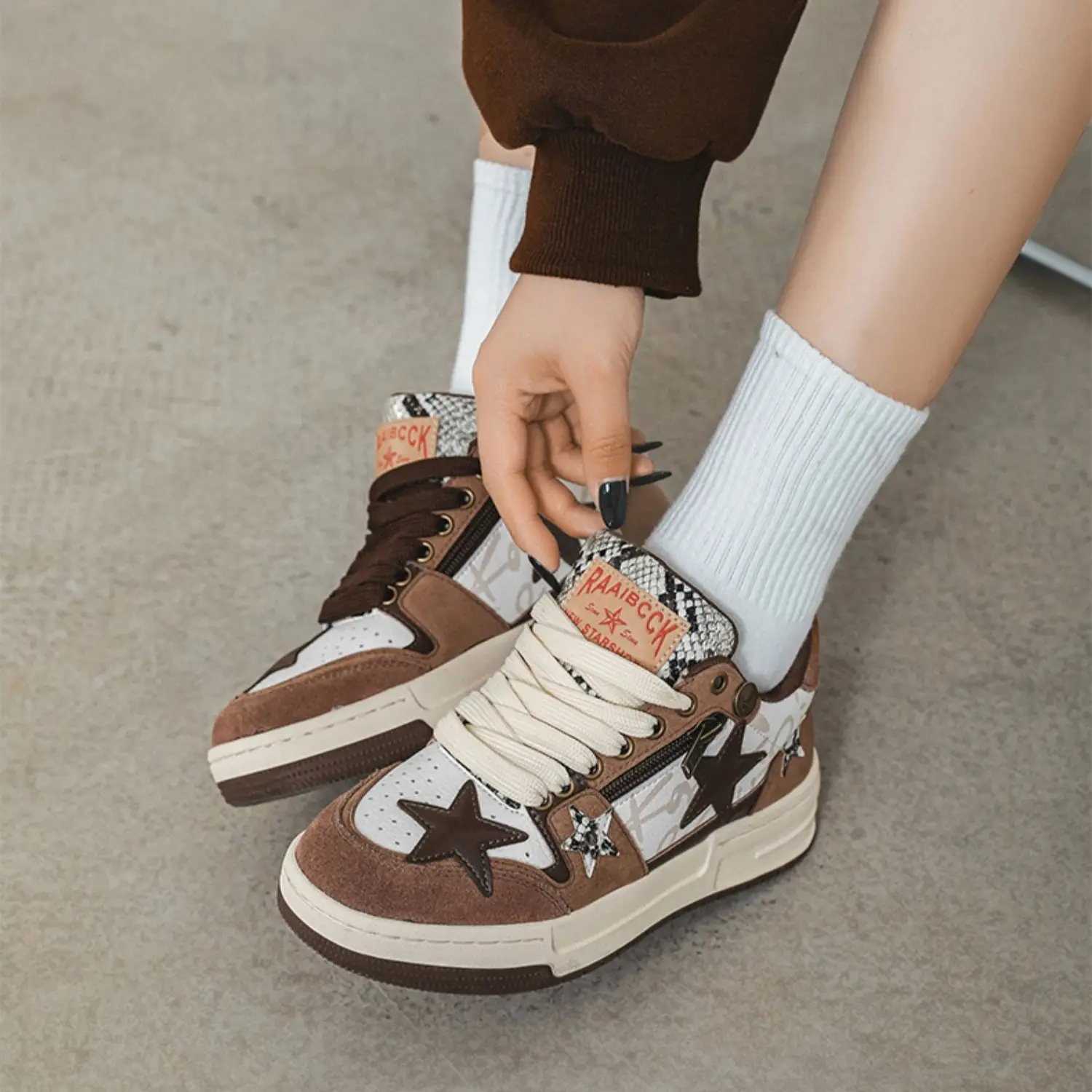 Brown Star Retro Board Shoes