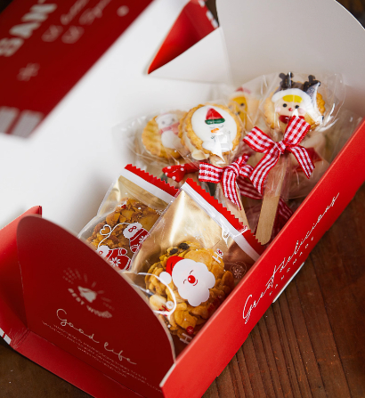 Title 5, Christmas Mailbox Gift Box for Baking Candy and...