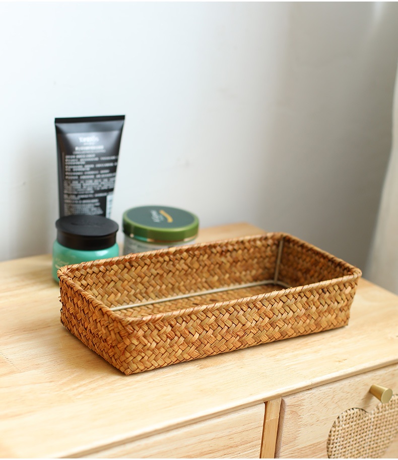 Title 11, Seaweed Woven Desktop Sundries Storage Basket