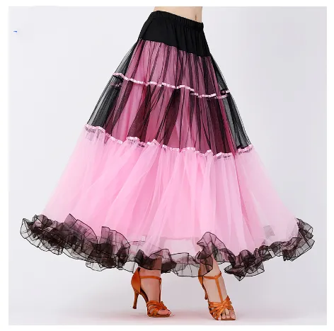 Women's Minimalist Color Blocked Mesh Skirt With Large Swing - Pink