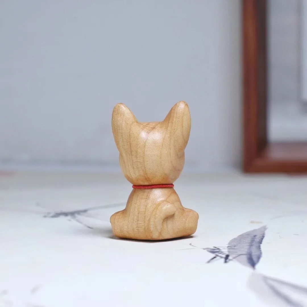 Title 4, Arborvitae Wood Carving Corgi Ornaments