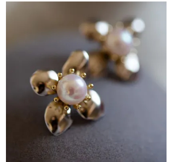 Petal Pearl Stud Earrings