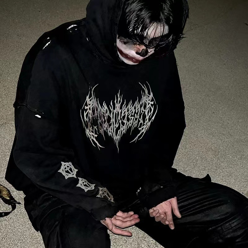 كنزة مطبوعة بنجمة هندية خماسية النقاط بتصميم متمايل ومصبوغ بشكل غير منتظم