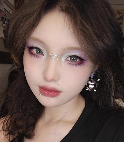Treasure Love Heart Earrings Simple Dopamine Fashion Item