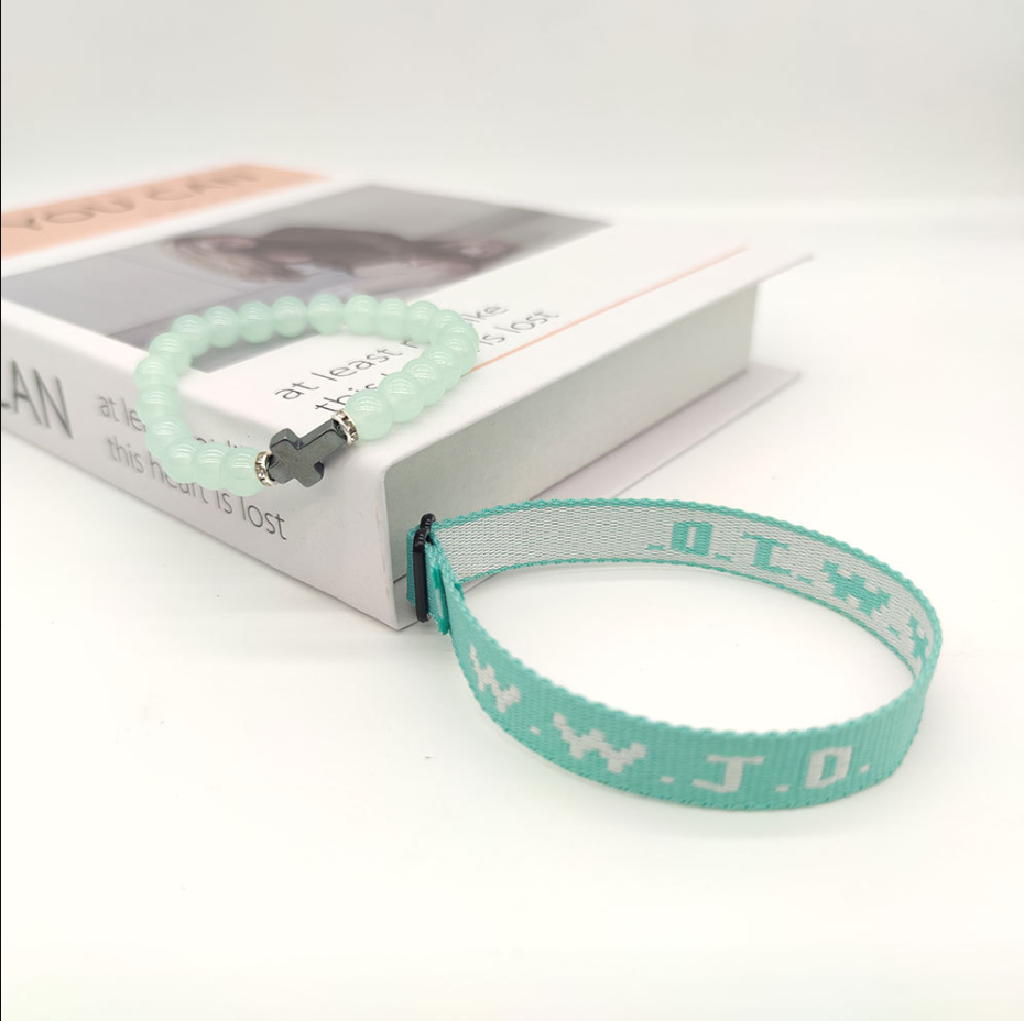 Green jacquardbracelet