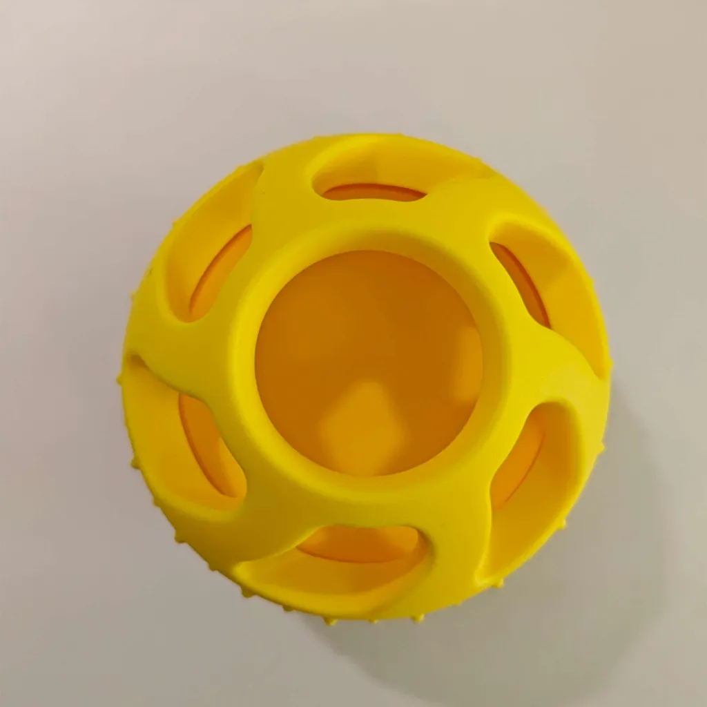 Pet Silicone Toy Ball Molar Teeth Cleaning Interactive Bite-resistant Slow Food Ball - Yellow Feeding Ball