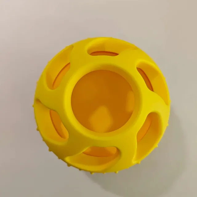 Pet Silicone Toy Ball Molar Teeth Cleaning Interactive Bite resistant Slow Food Ball Yellow Feeding Ball - Shop at LoveMi