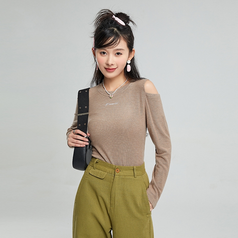 Women's Hollow-out Long-sleeved Knitted Pullover Early Autumn Slim-fit Design