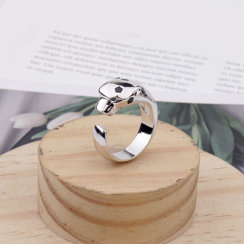 White Gold Color