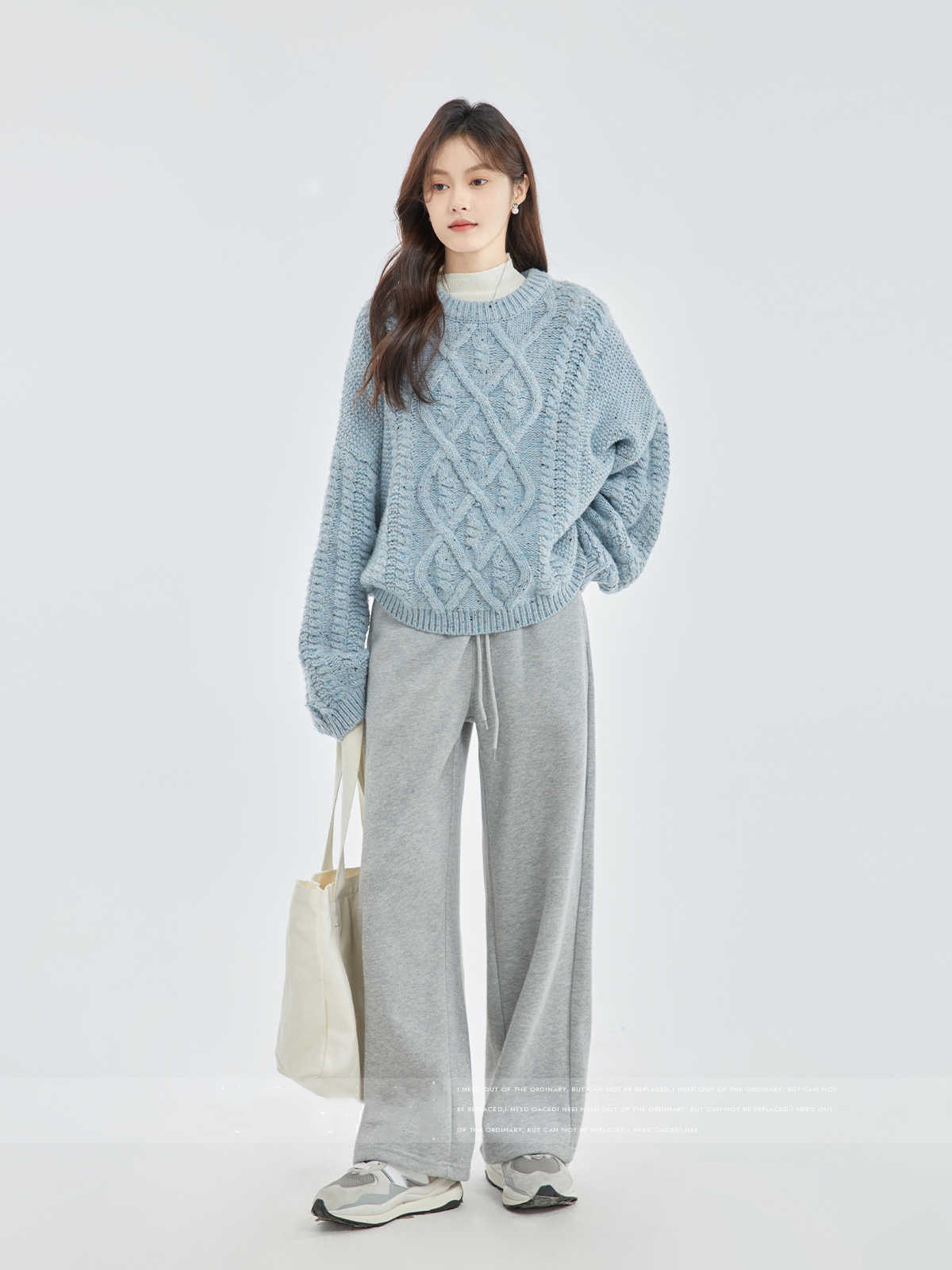 Blue Twist Round Neck Sweater Loose Inner Wear Knitted Top
