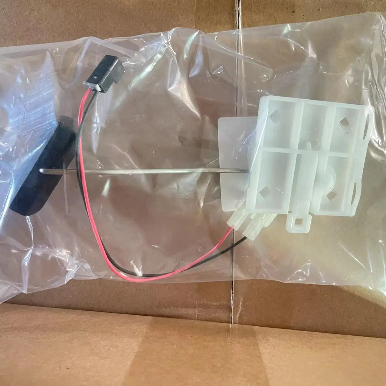 Oil Level Sensor 93285974 For Automobiles
