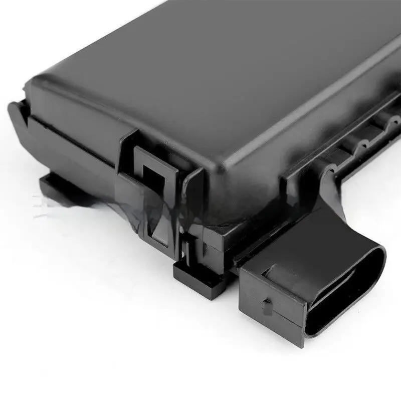 Fuse Box Suitable For Automobiles