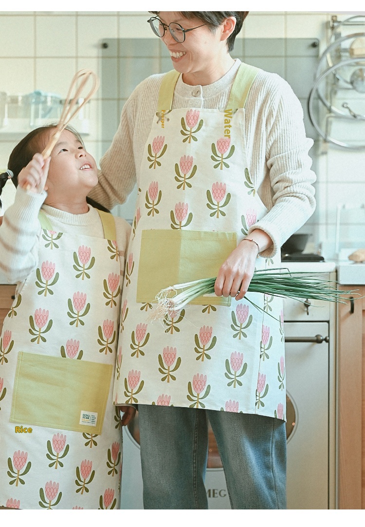 Title 14, Widened Strap Cotton Child Drawing Apron