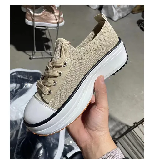 Casual Round Toe Flat Shoes Lace-up Sneakers Thick Bottom Platform Shoes - Khaki