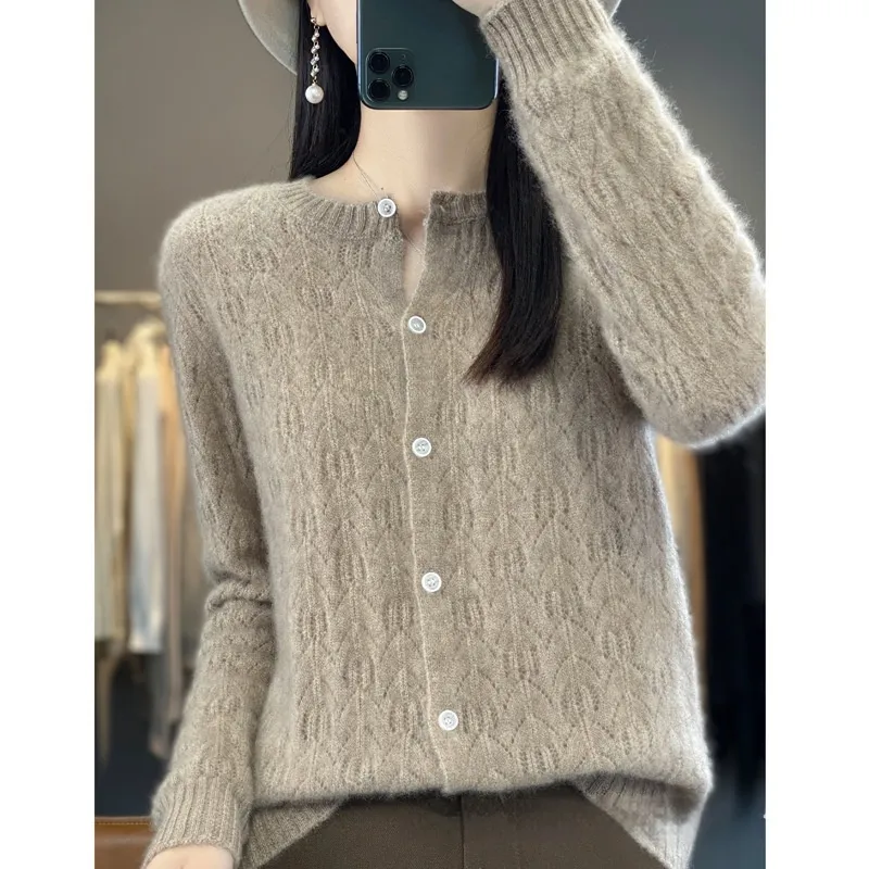 Slimming Round Neck Sweater Coat Women's Top - Camel