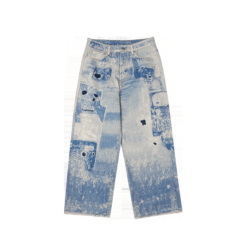 Title 4, Jeans lavati con stampa digitale tie-dye, un lo...