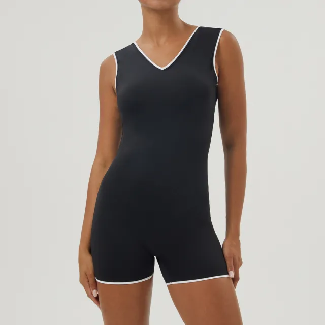 Bare Back Color Matching Yoga Bodysuit V shaped Hip lifting One piece Shorts Black - Shop at LoveMi