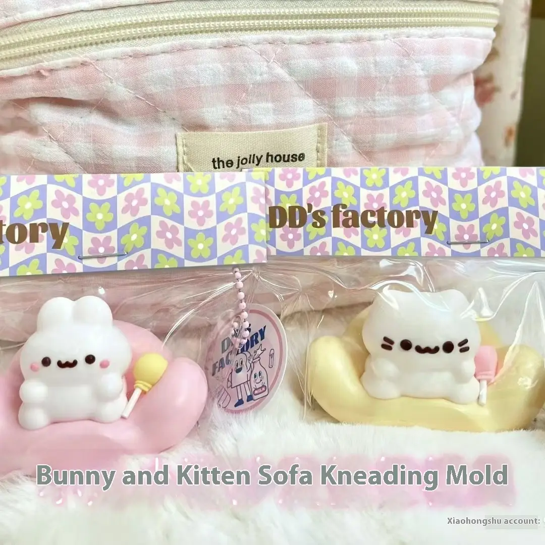 Rabbit Kitten Sofa Pinch Silicone Mold