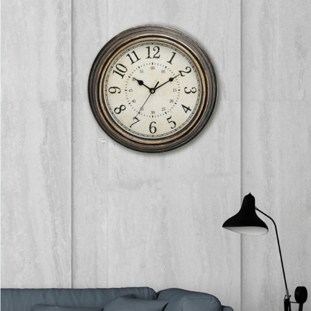 Nordic retro old living room wall clock fashion wall decoration clock silent sweep second