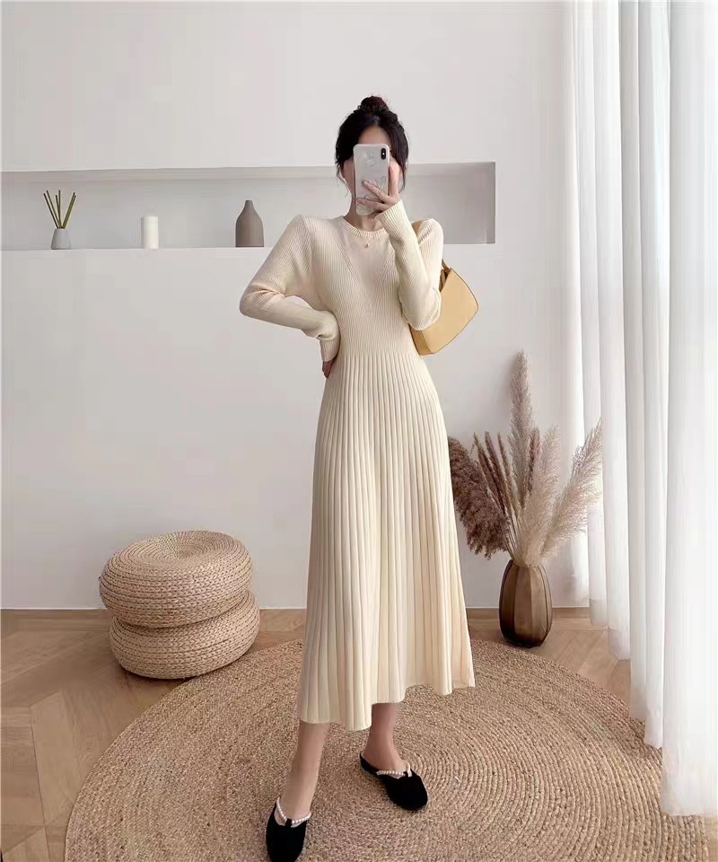 Women's Mid-length A- Line Skirt Waist-tight Slim Looking Base Woolen Skirt