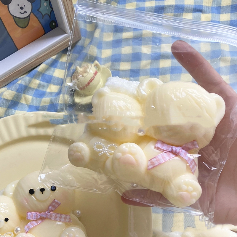 Title 6, Handmade Edible Silicon Child And Mother Bear S...